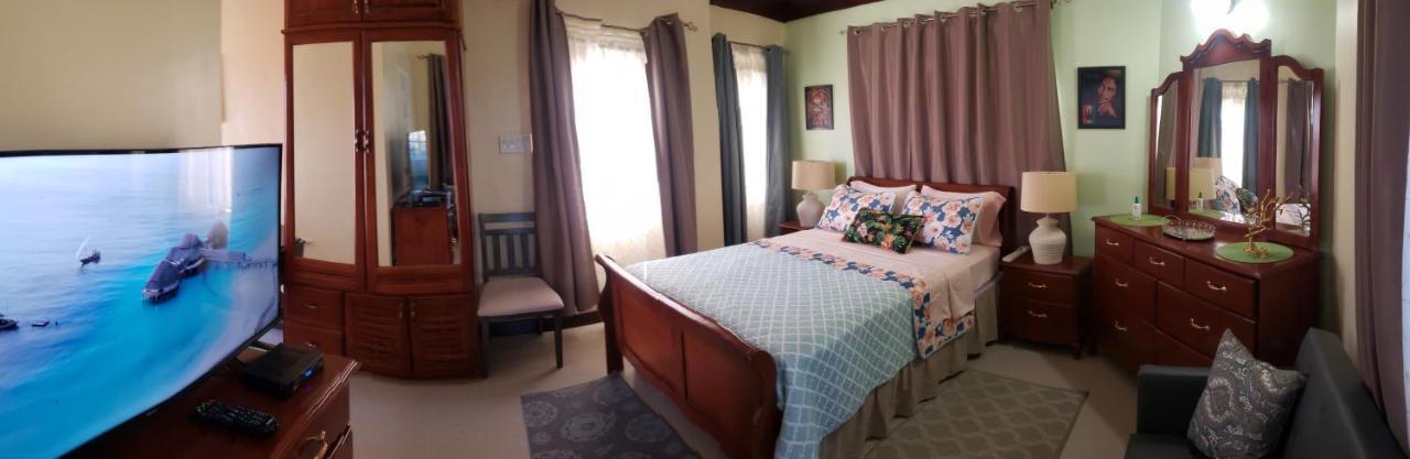 Ferienwohnung Irie Hideaway - Private Studio In Gated Community --Caribbean Estates, Portmore Exterior foto